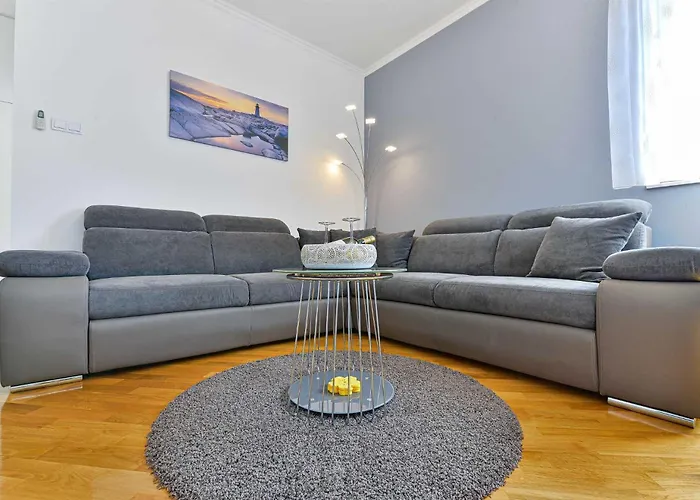 Apartment Laudato Xxl Deluxe Turanj