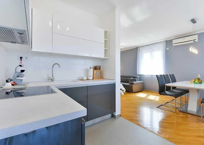 Laudato Xxl Deluxe Apartment