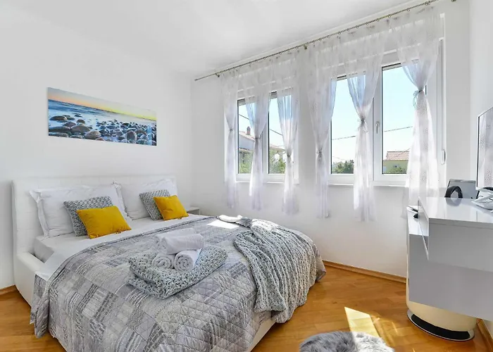 Apartment Laudato Xxl Deluxe Turanj